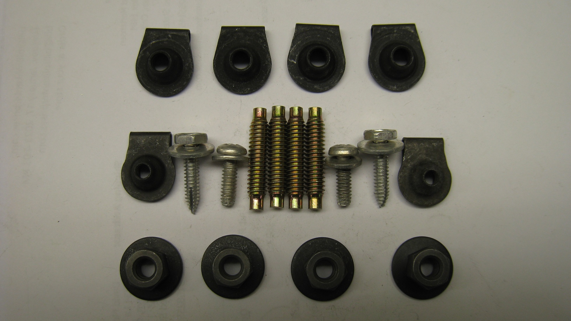 Rear Valence Attachment Pkg.-72-74 Challenger