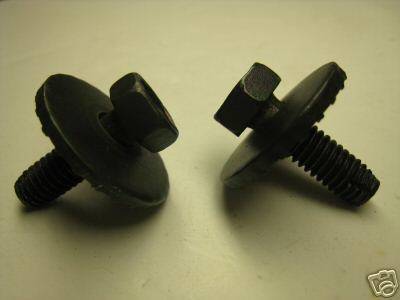 Horn Mounting Bolt Pkg.